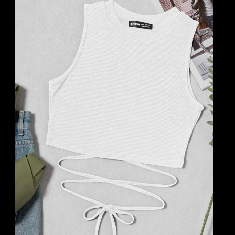 ‼️CLEARANCE SALE‼️ Women’s White Ribbed Cropped Lace Up Tank Top NWOT - Picture 5 of 10